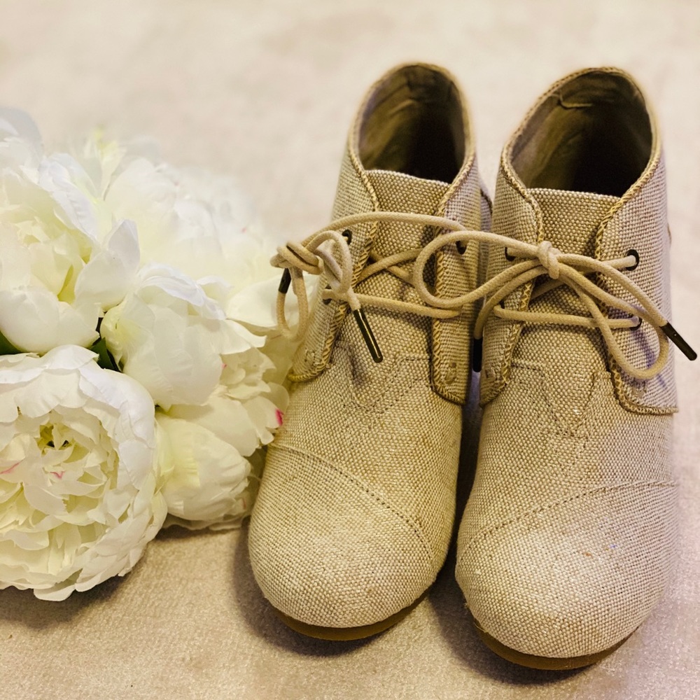 TOMS booties